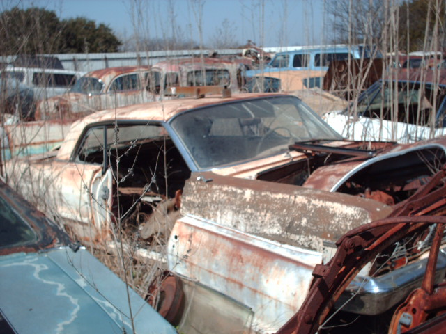 I ran into some cars that looked to be worthy 63 Impala at little Valley 